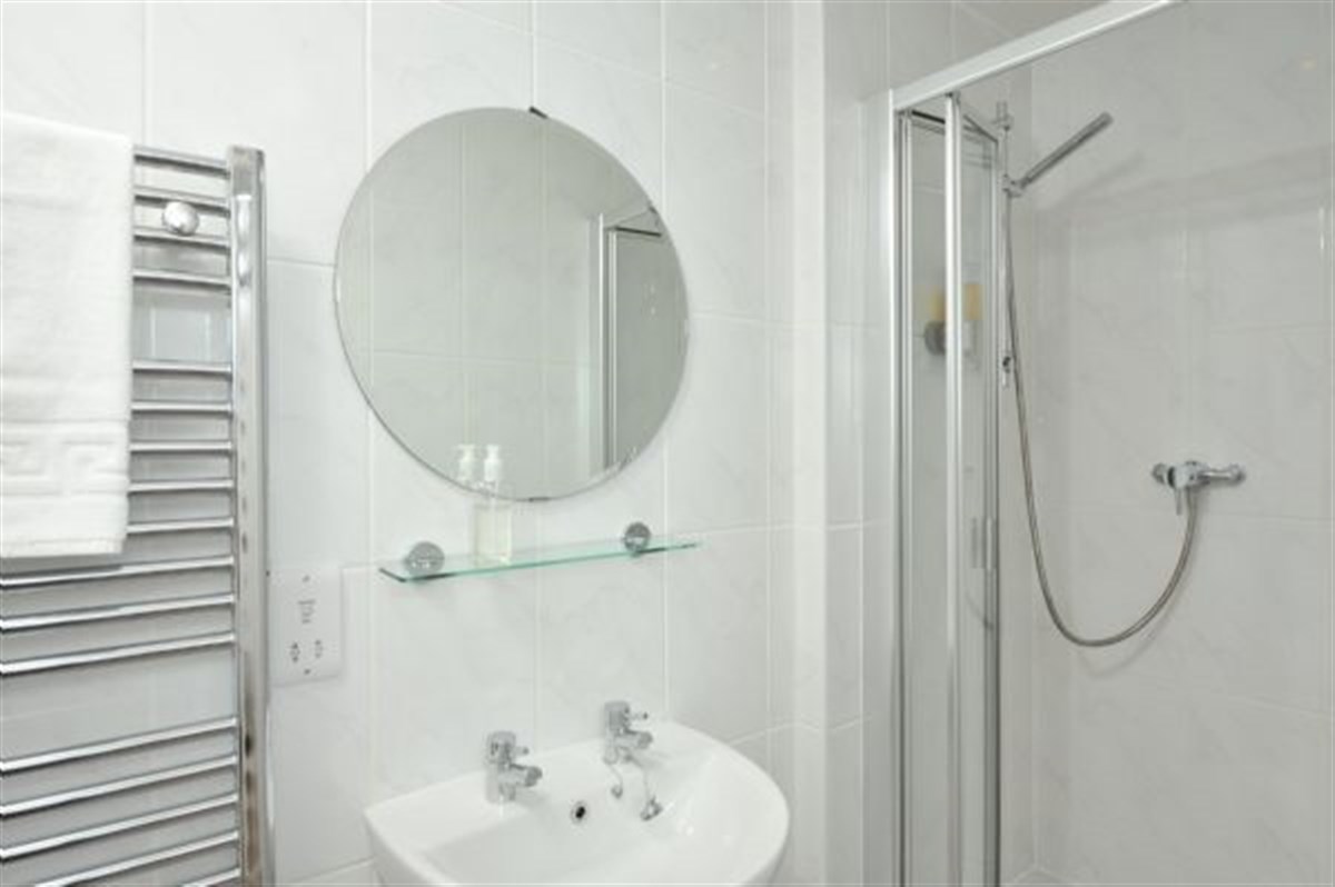En suite shower room