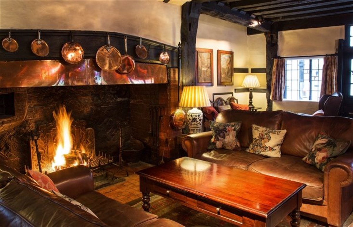 Bar Lounge at The Spread Eagle 
