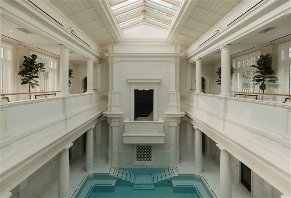 Estelle Manor