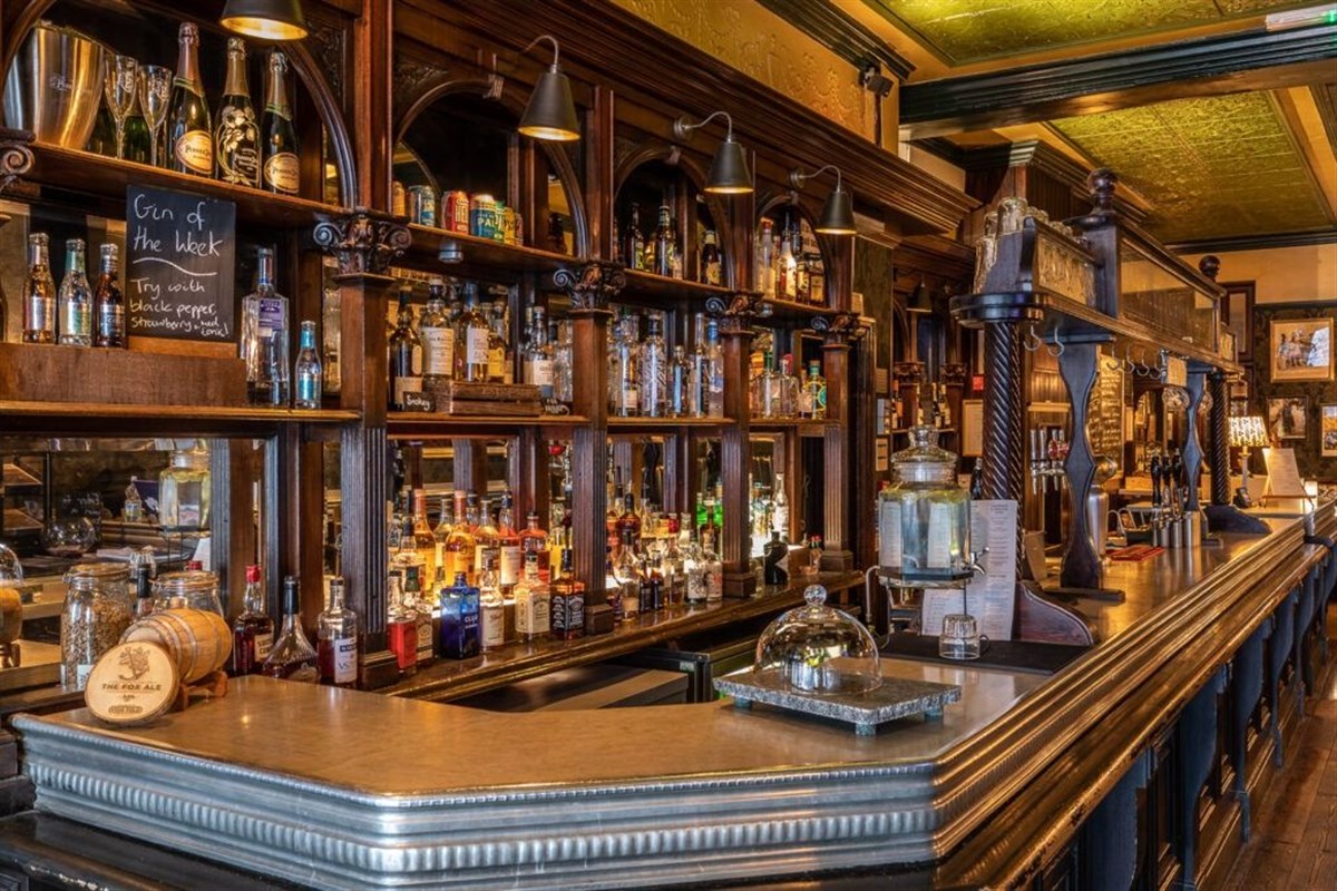 Fox & Anchor