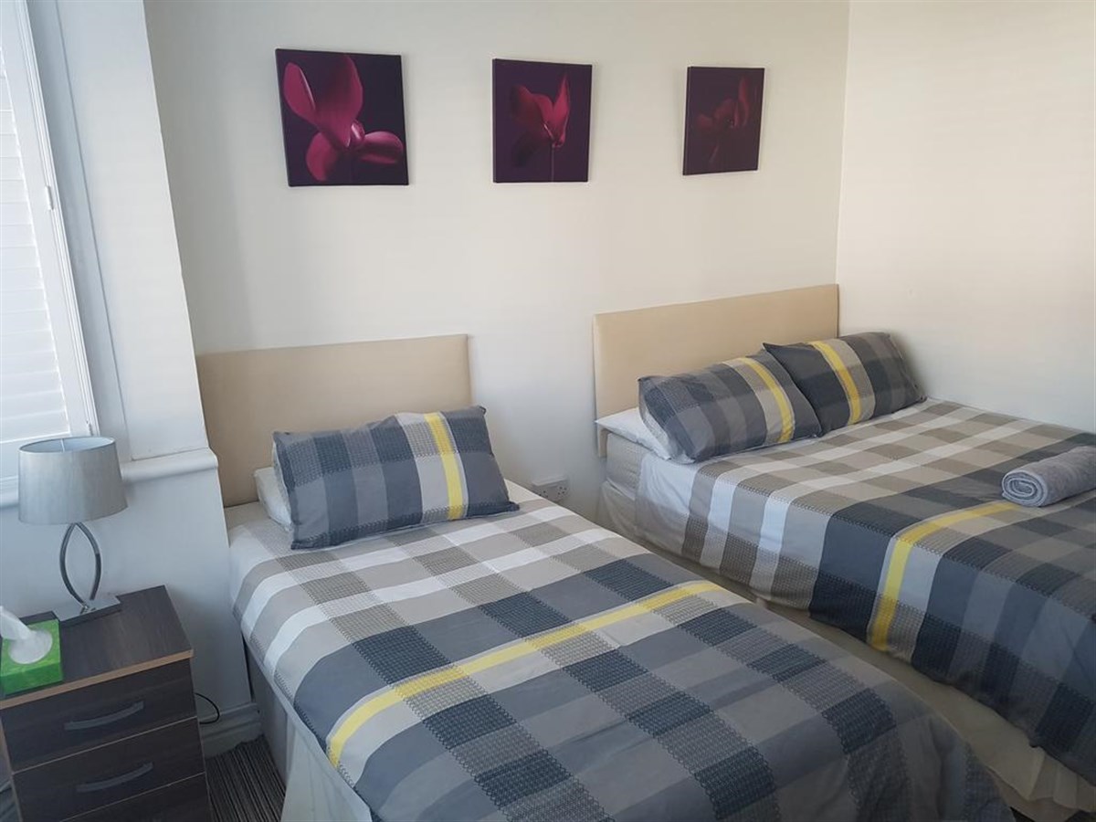 Apple House Guesthouse Wembley, Queensbury