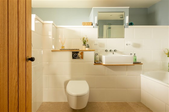 Blackhouse bathroom