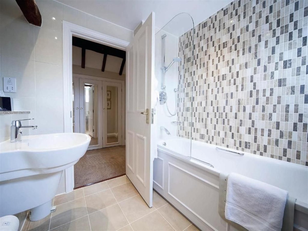 Macdonald Alveston Manor Hotel 