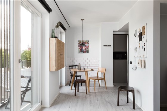 Vibrante casa estudio con terraza