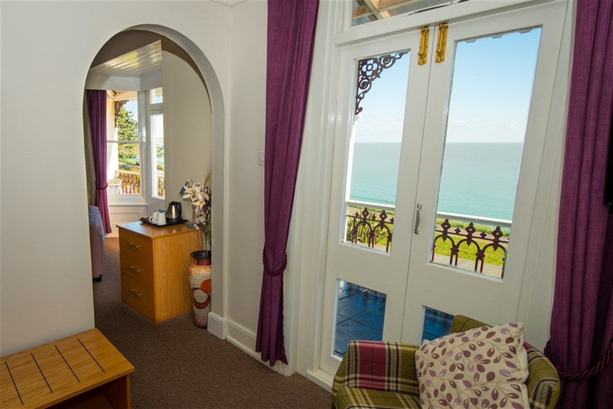 Premier Suite Lounge