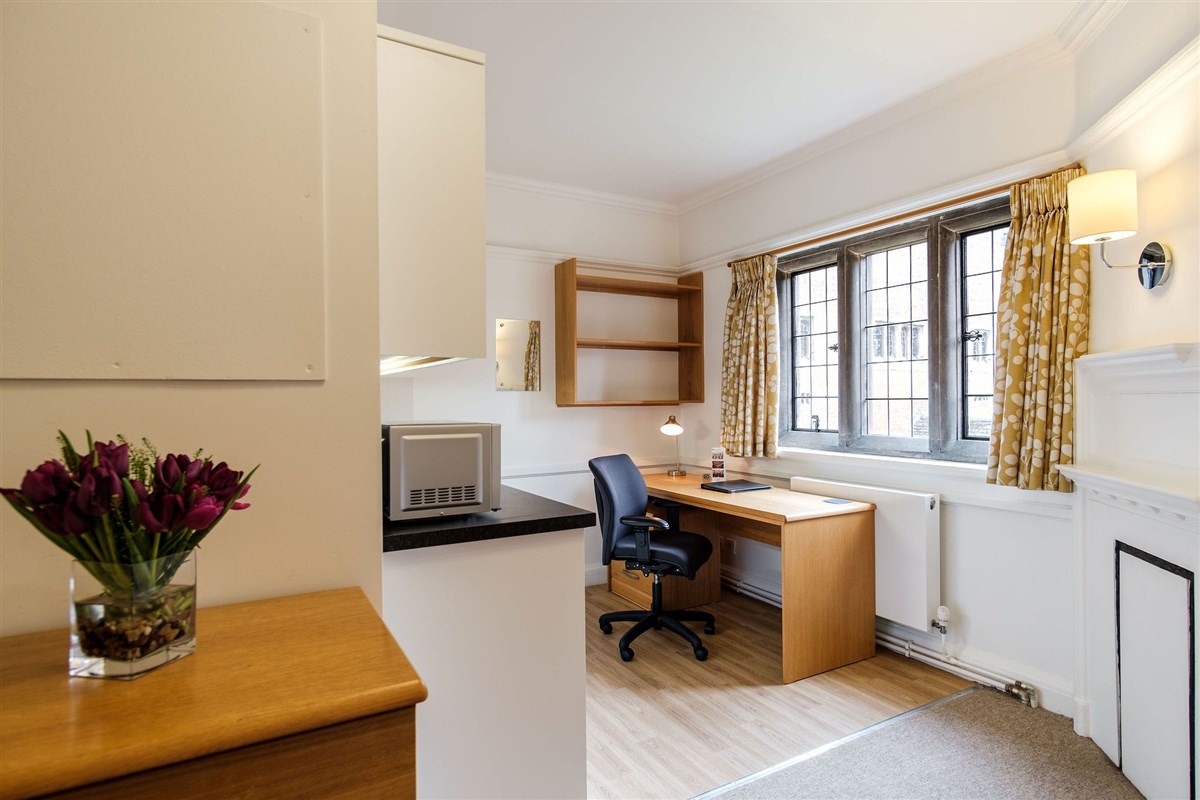 Single suite room
