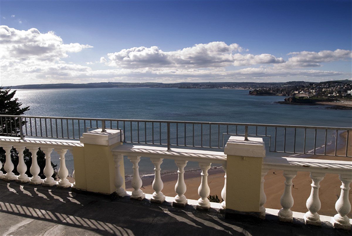 Balcony & Beach View at Astor House