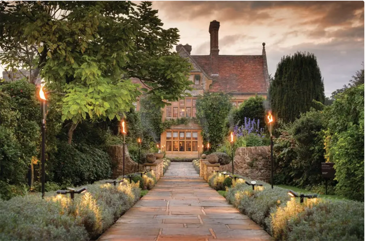 Le Manoir aux Quat'Saisons