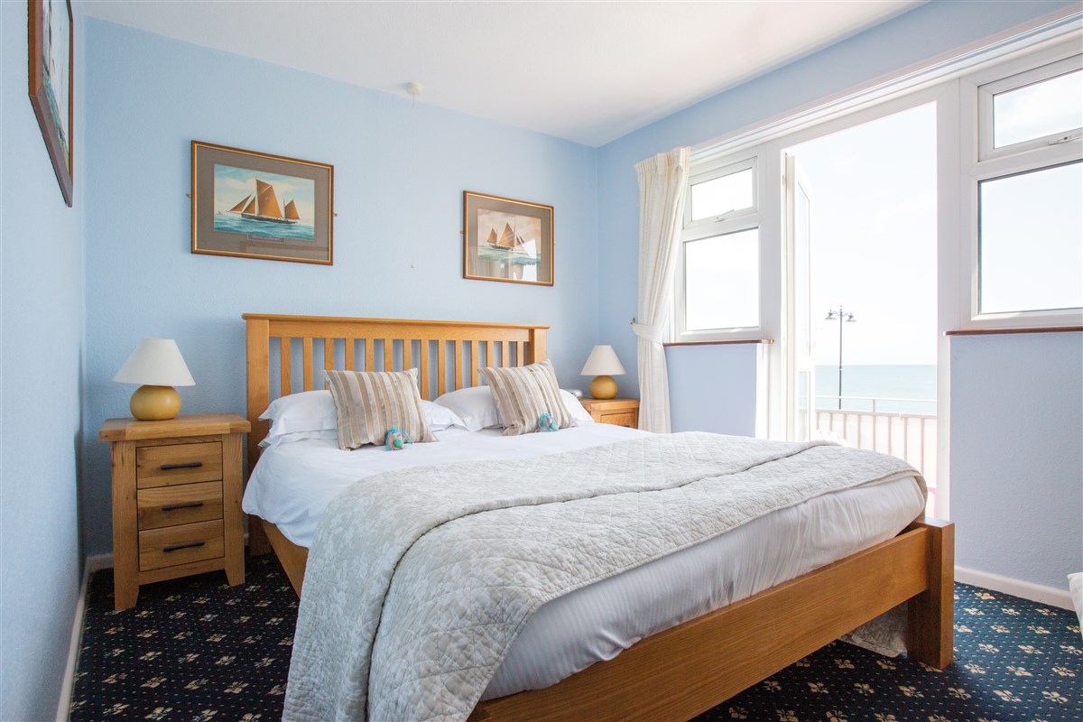 Acogedora habitación doble con balcón