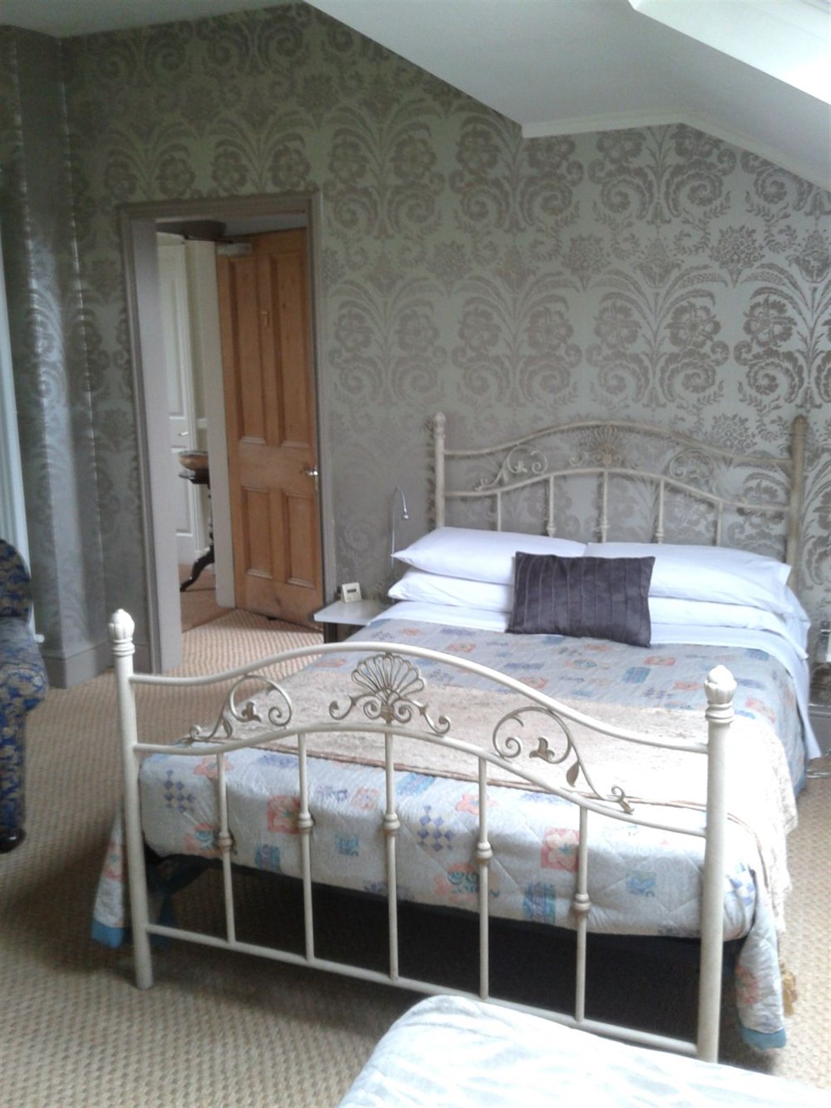 Familiale/Double/Simple avec Salle de Bains