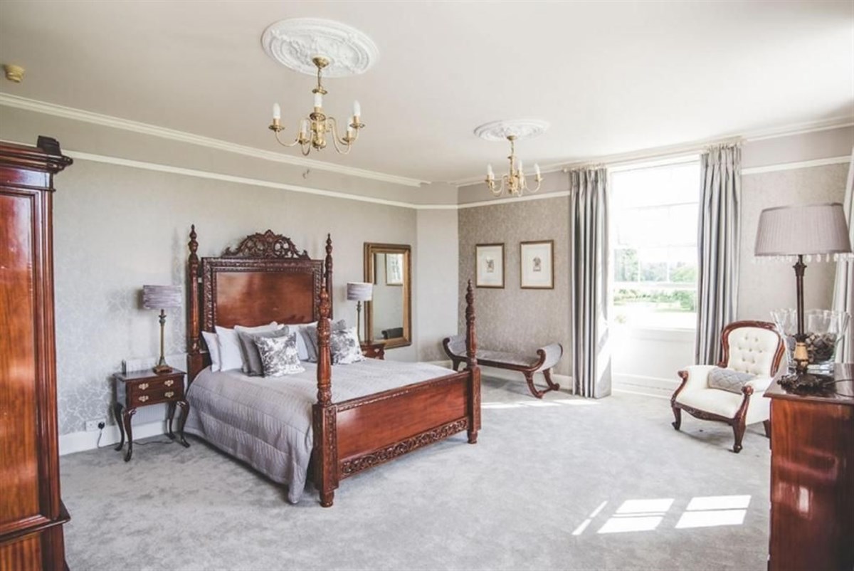 Longville House
