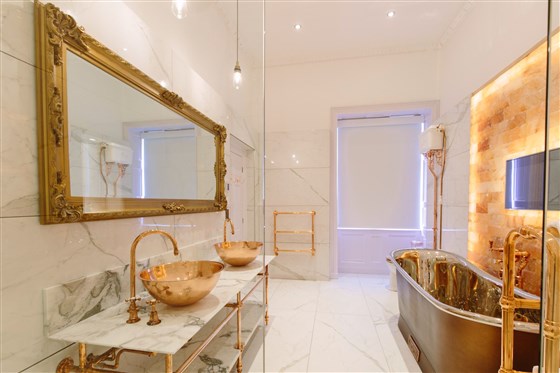 Room 5 bathroom