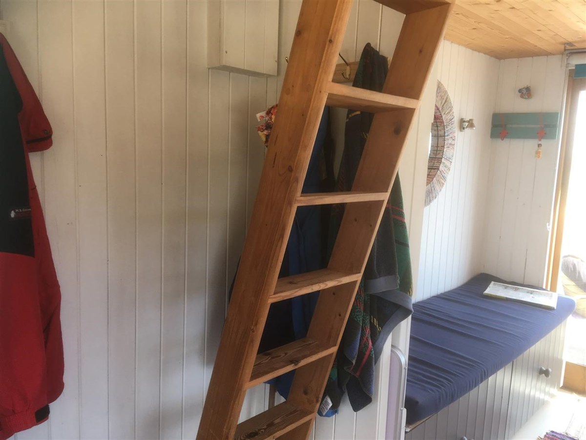 Sleeps 6