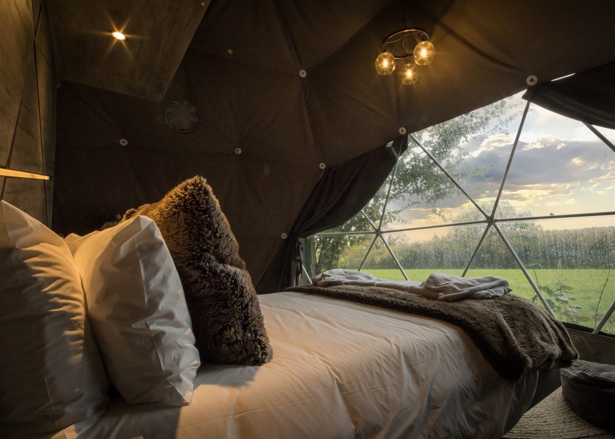 Luna Domes, Hoath House, Kent