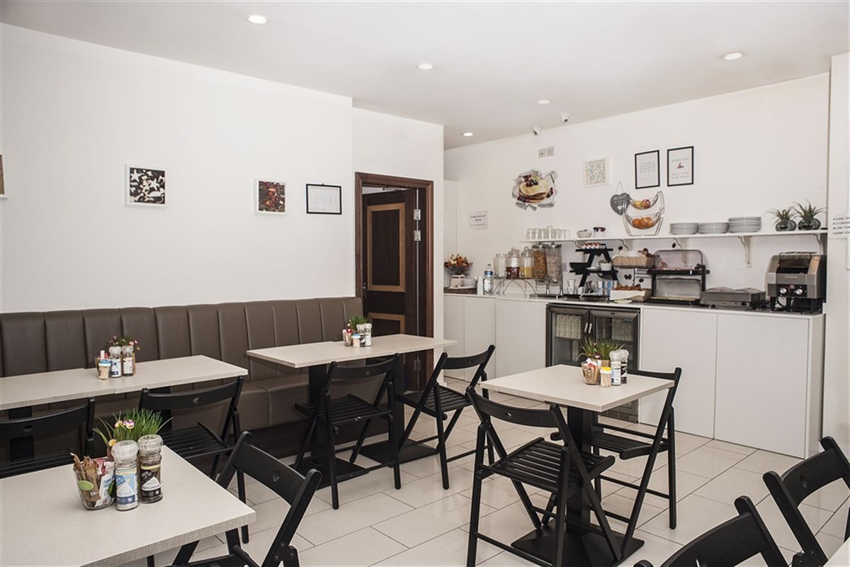 Salle de petit déjeuner