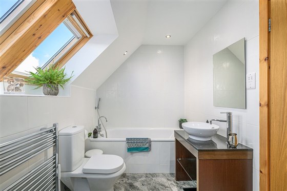 Main bathroom