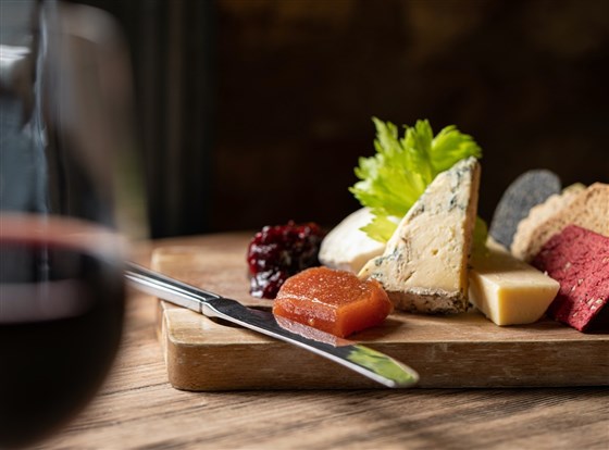 Crown cheeseboard