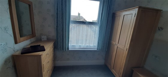 Habitación Super King con baño y sillas cómodas