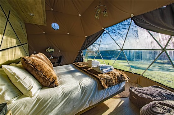 Luna Domes, Hoath House, Kent