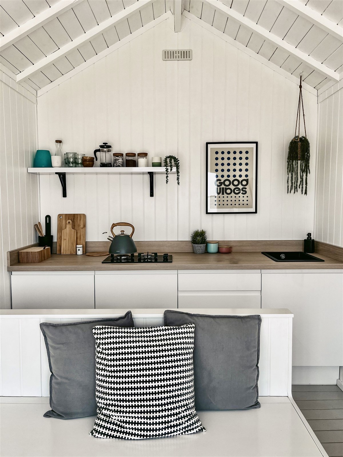 West Mersea Cool Beach Hut For Hire