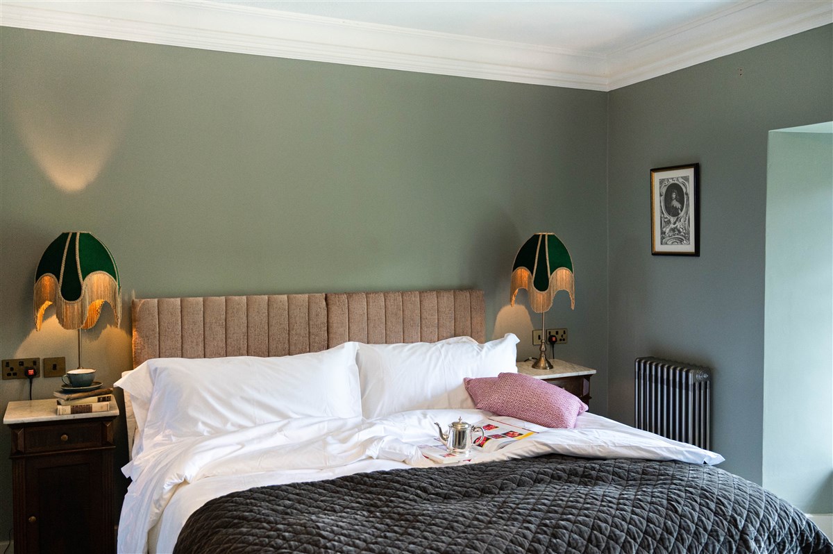 Miss Quillet Bedroom 