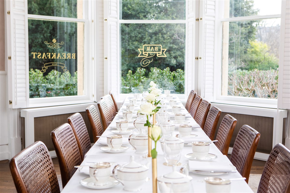 Henrietta Bar
