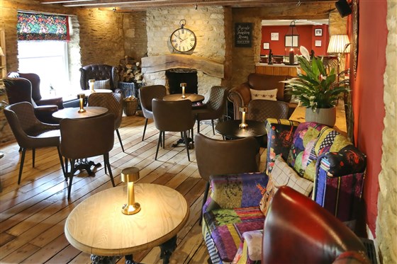 Snug bar