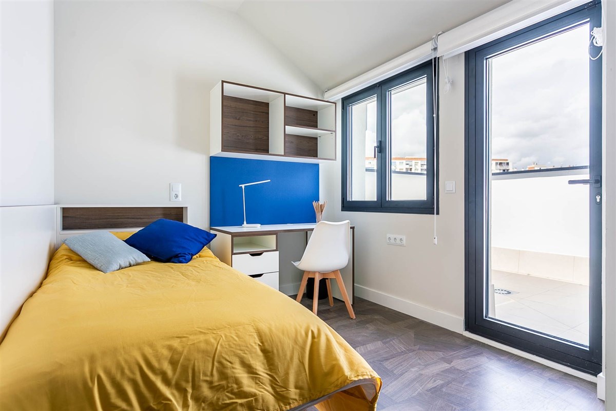 Single room with kitchen and terrace
