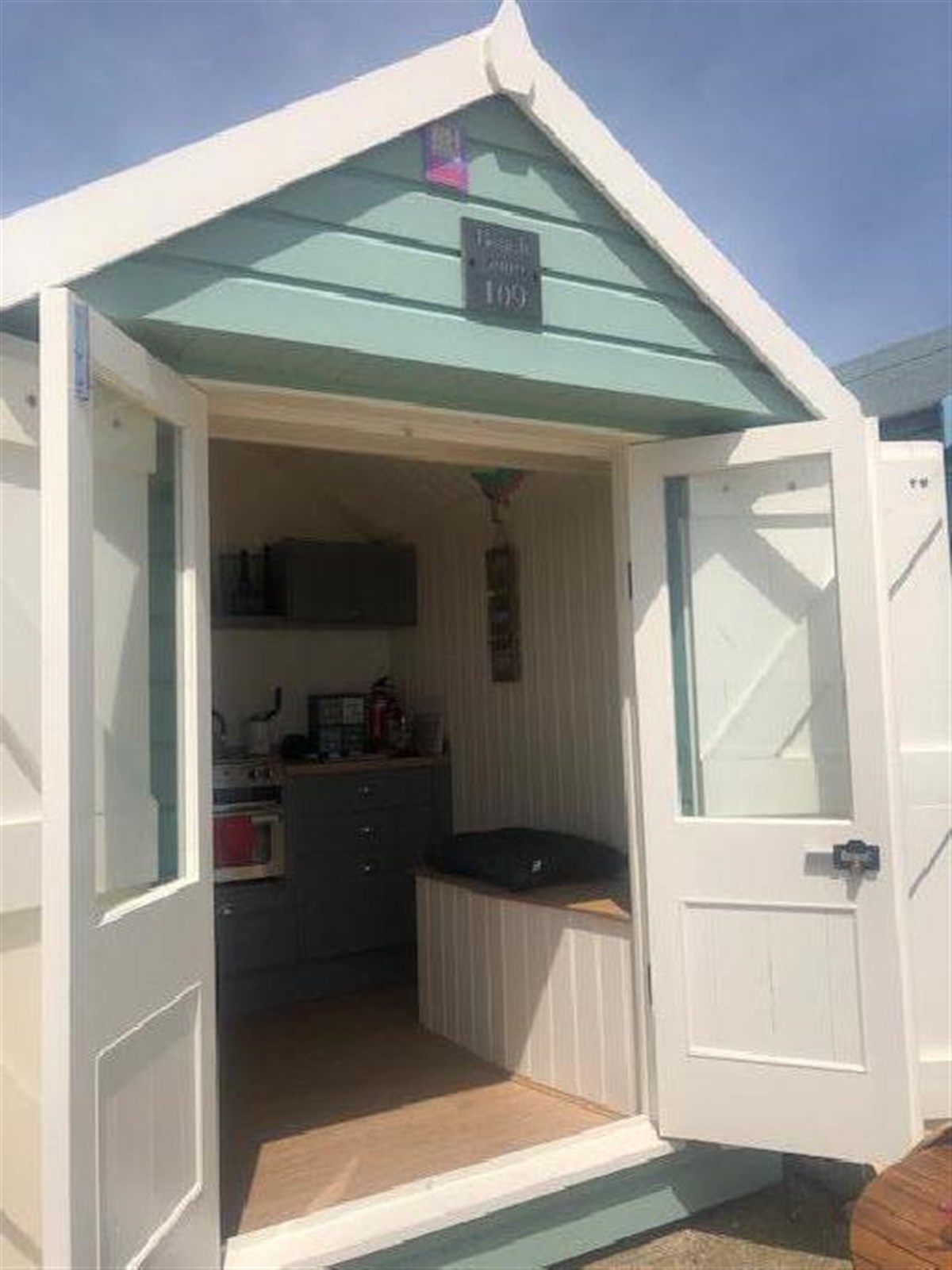 The Beach Snug (NO. 109)
