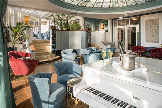 Palm Court Bar
