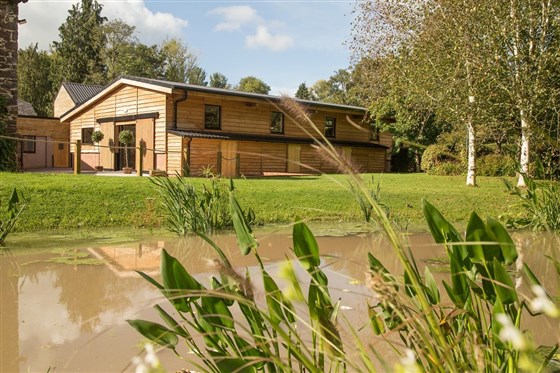 Valleyside Barn - View across pond