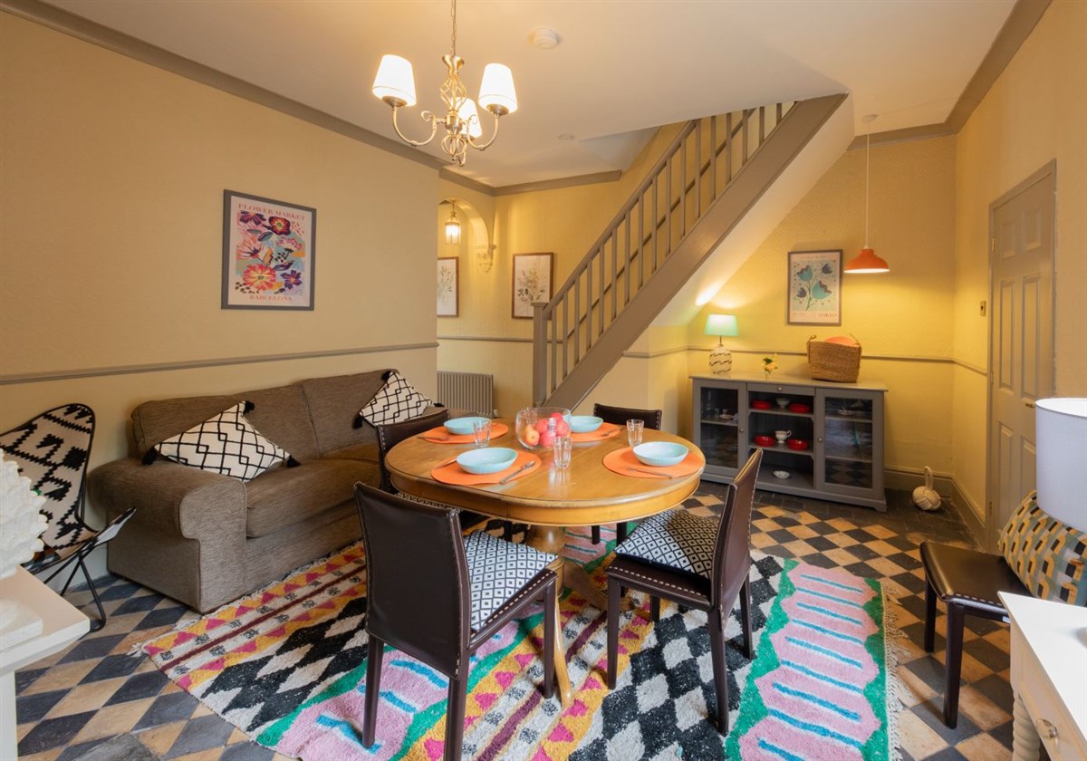 No.2 Townhouse
