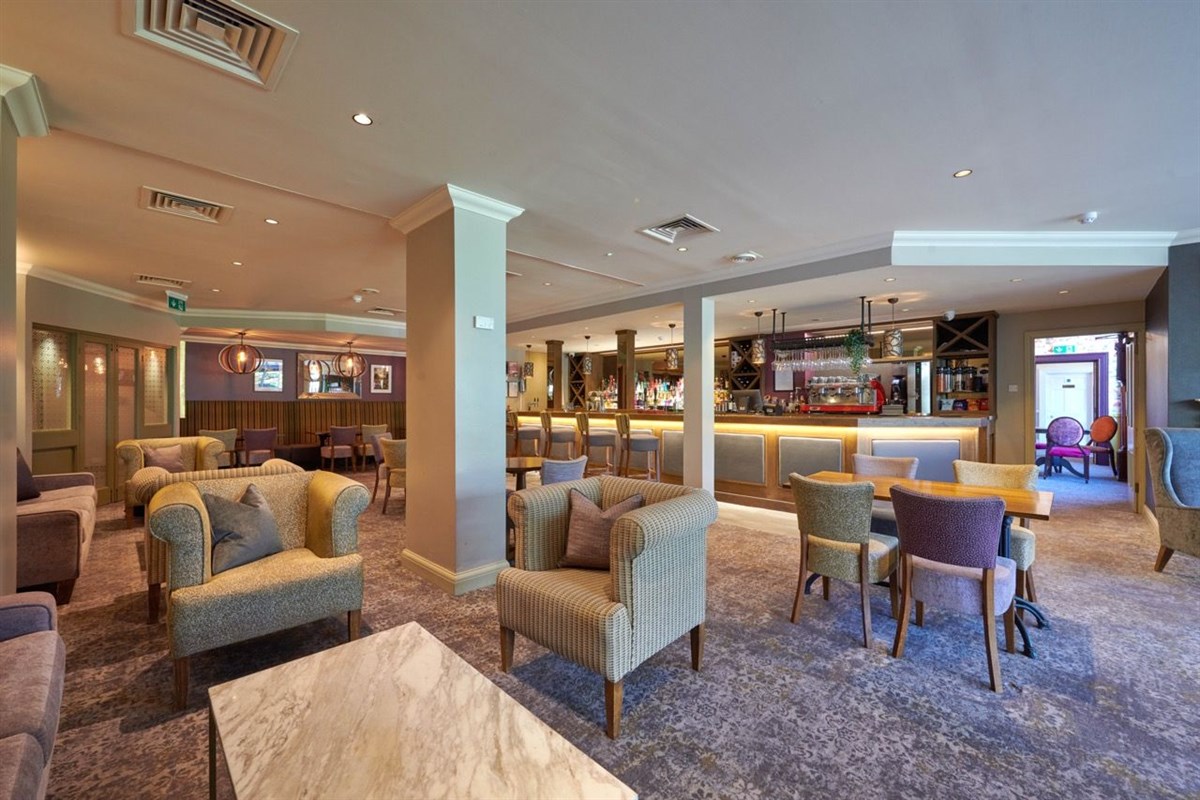 Helene's Lounge Bar