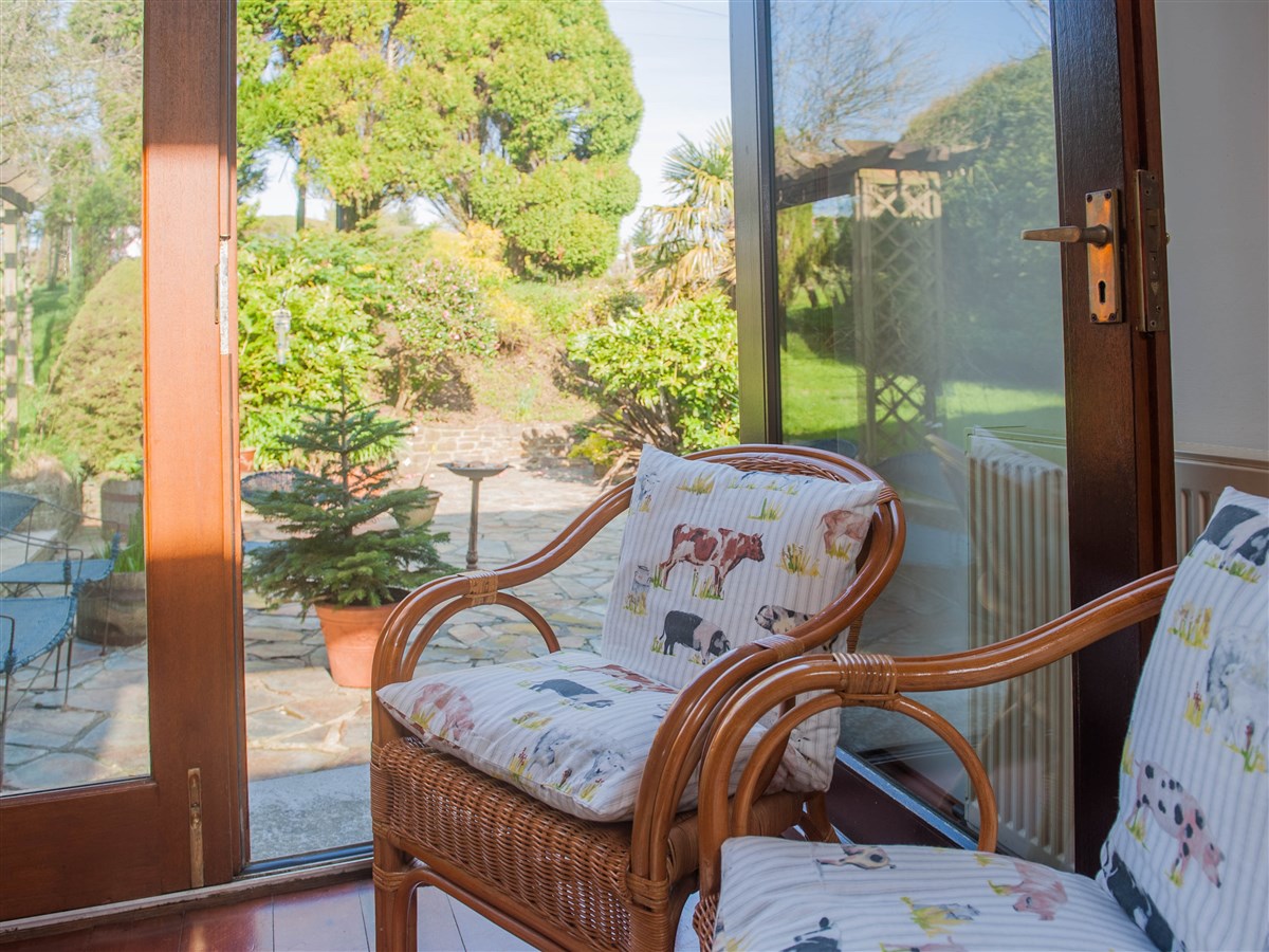 Frankaborough cottage view into garden