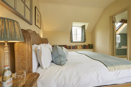 Bedroom, The Kingham Plough