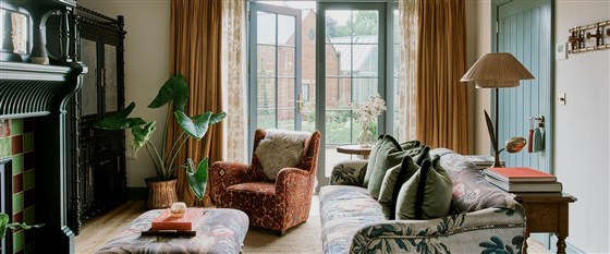 Estelle Manor