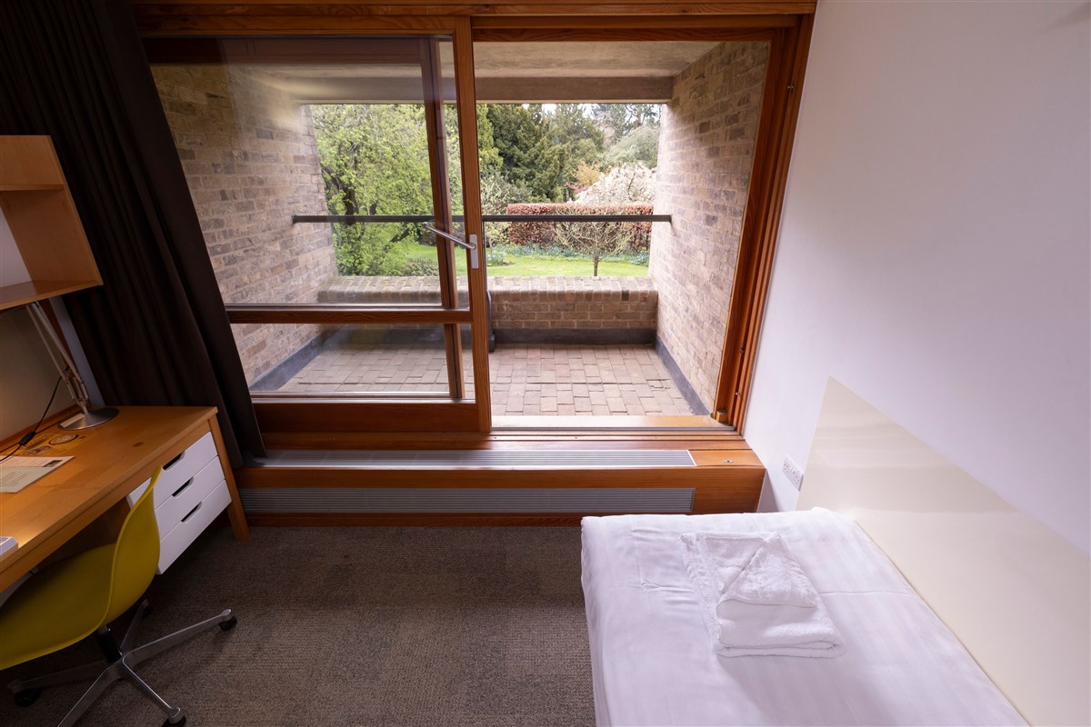 Singola con bagno interno 