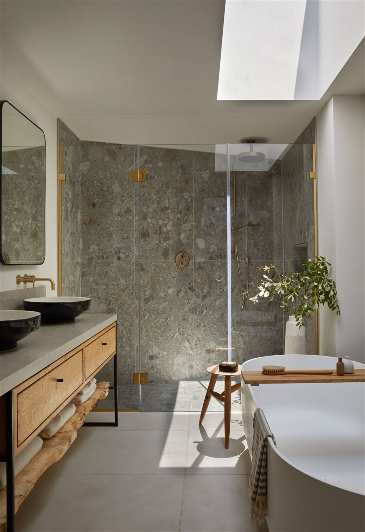 Lantic Bay Suite Bathroom