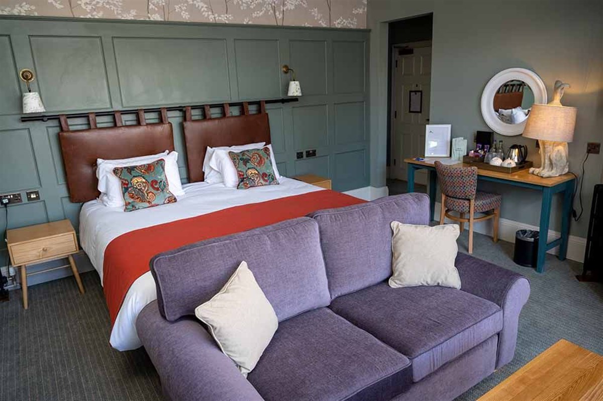 Feature Room