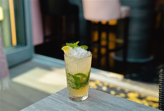 The Fizzy Tarté Classic Cocktail