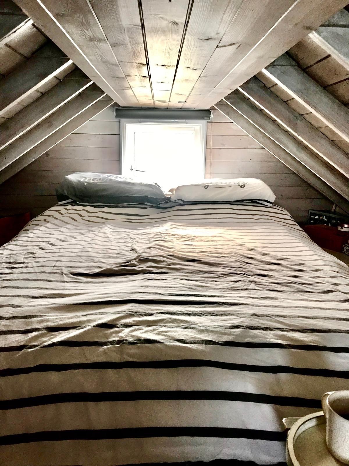 Front Double Bed (Messanine)