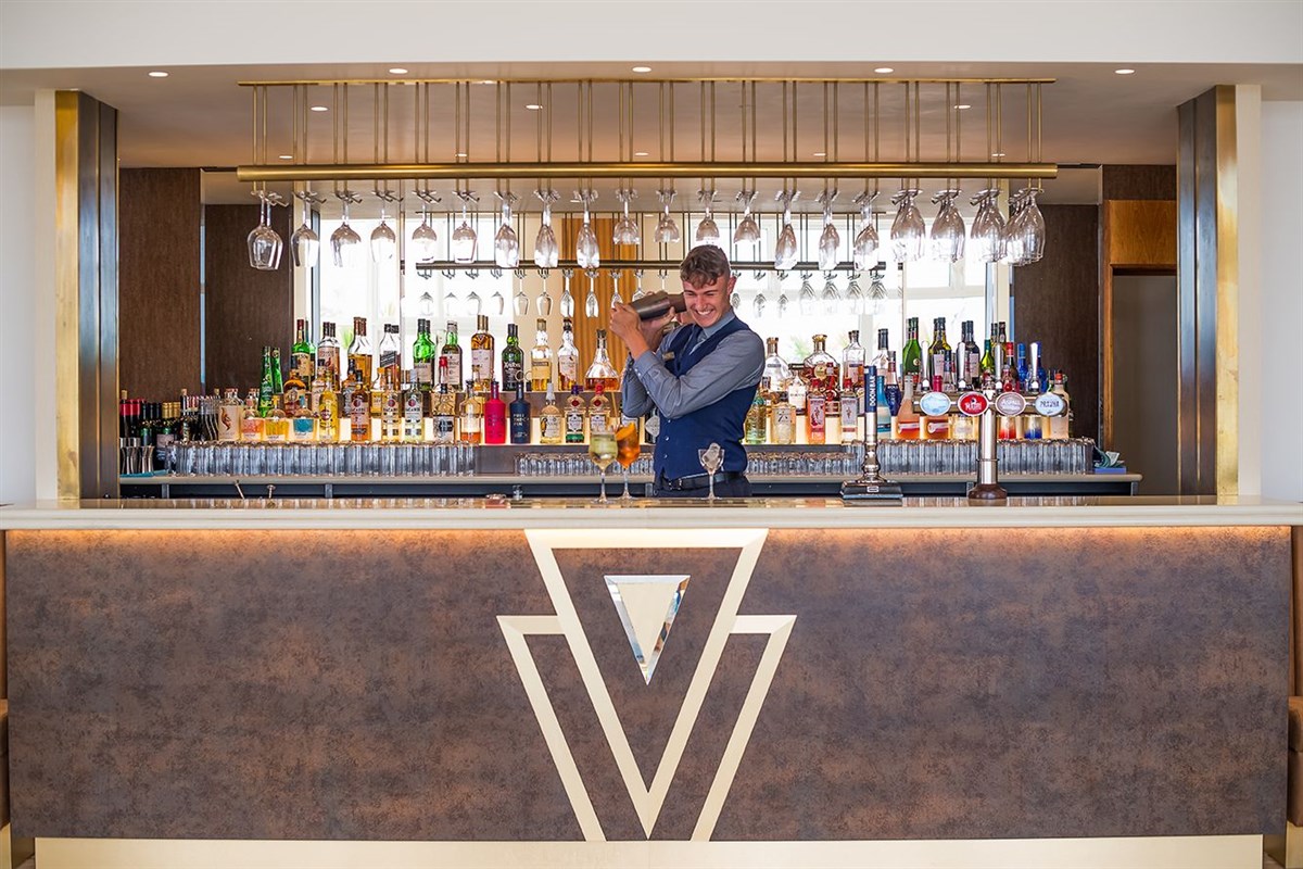 The Terrace Bar 