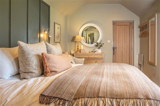 Church Farm bedroom