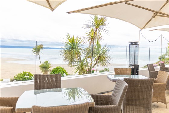 Outdoor Terrace 