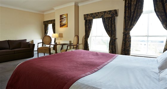 The George Hotel