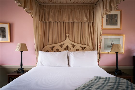 Splendid Room