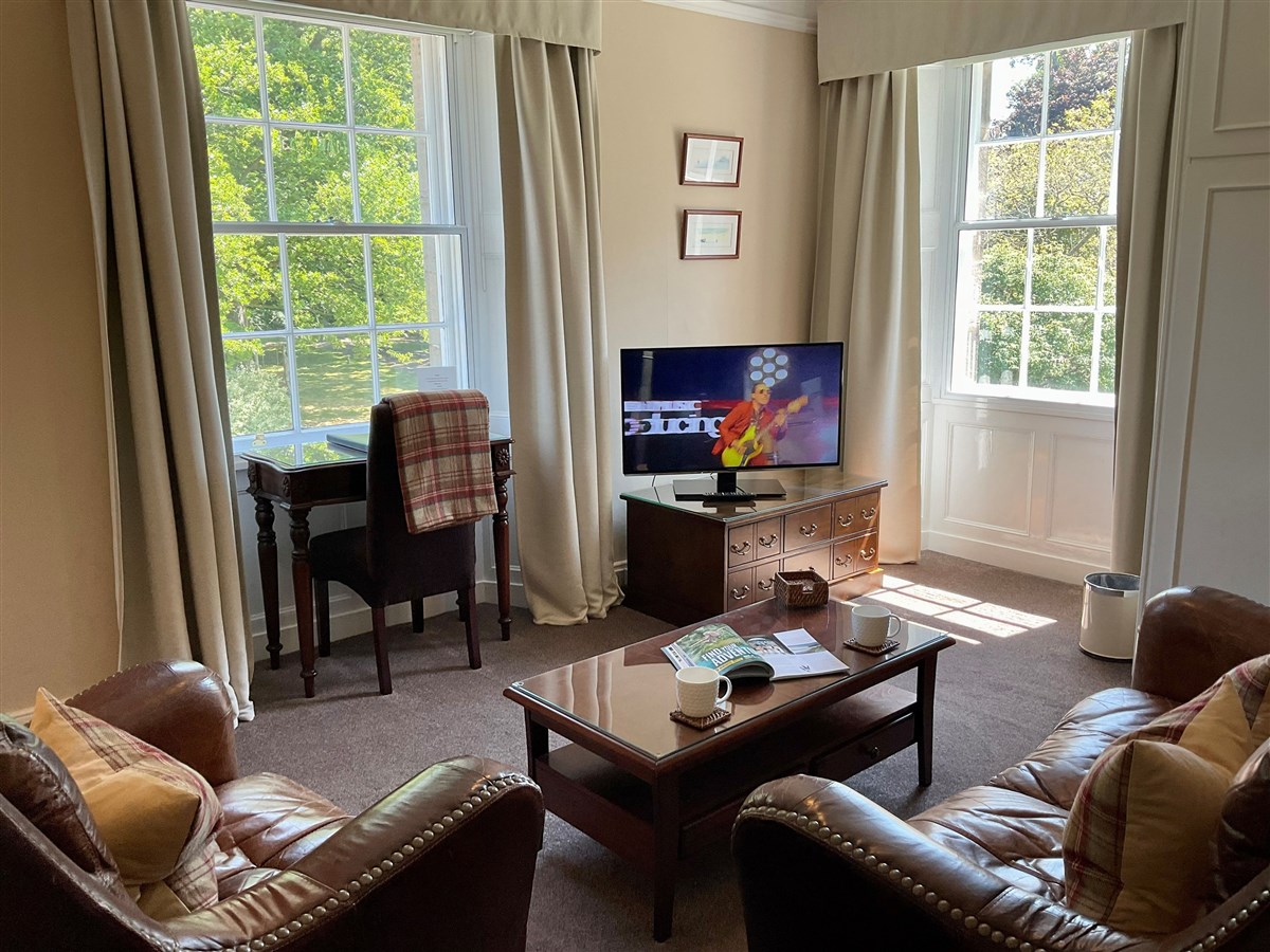 Chatton Suite Lounge