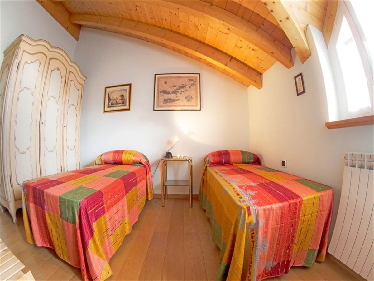 Quarto Twin