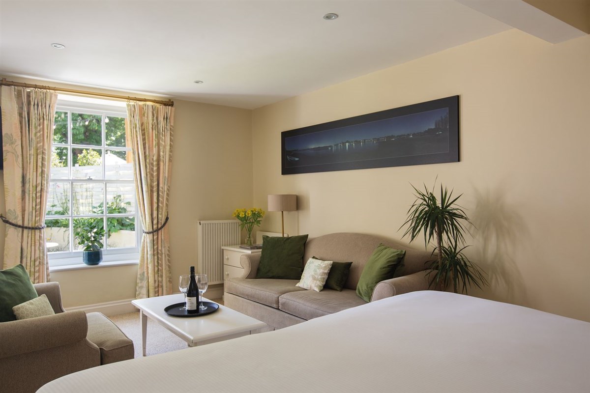 Superior Garden Bedroom