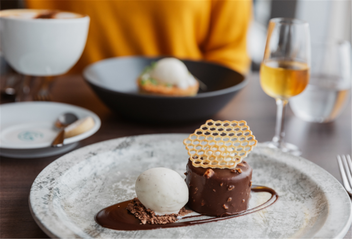 Dessert at The Water's Edge